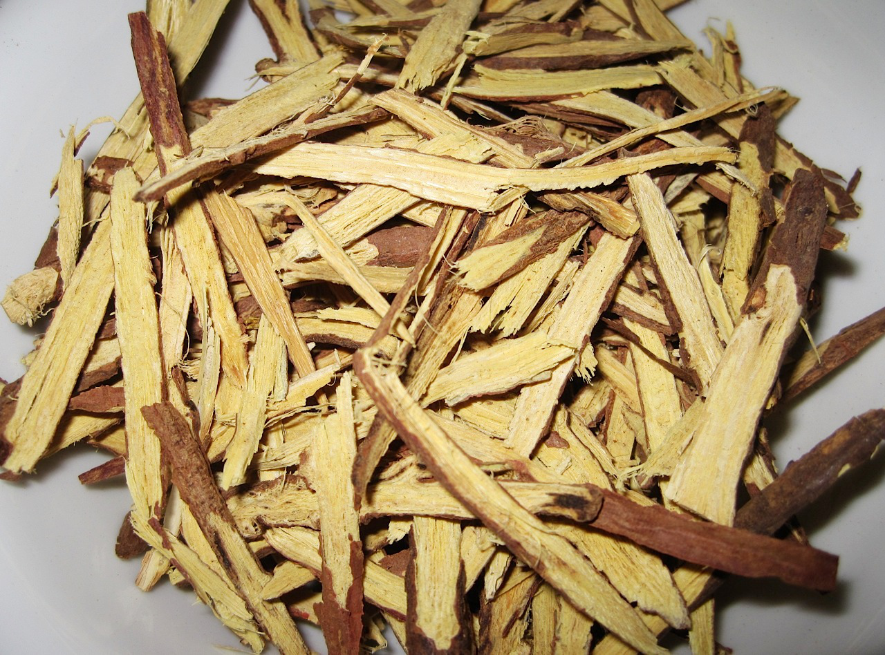 Cam thảo chữa viêm họng