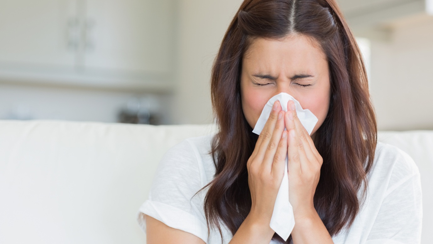 Hắt Hơi: Từ Phản Xạ Tự Nhiên Đến Triệu Chứng Bệnh Lý 8 Nguyên nhân gây hắt hơi