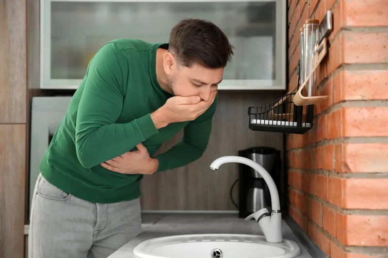 Nôn ra chất giống bã cà phê