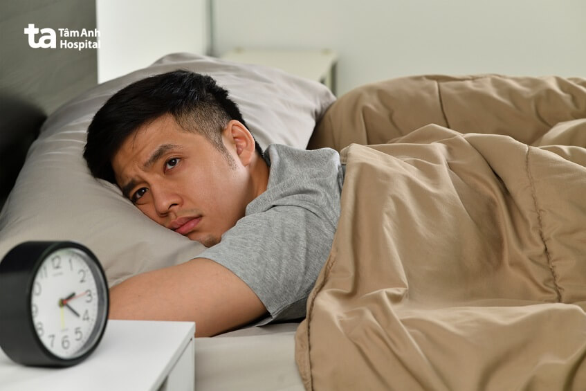 Rối Loạn Giấc Ngủ Muộn Pha: Khi Đồng Hồ Sinh Học Lệch Nhịp 8 Người trẻ mệt mỏi vì rối loạn giấc ngủ muộn pha