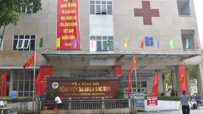 Cổng vào Bệnh viện Sóc Sơn