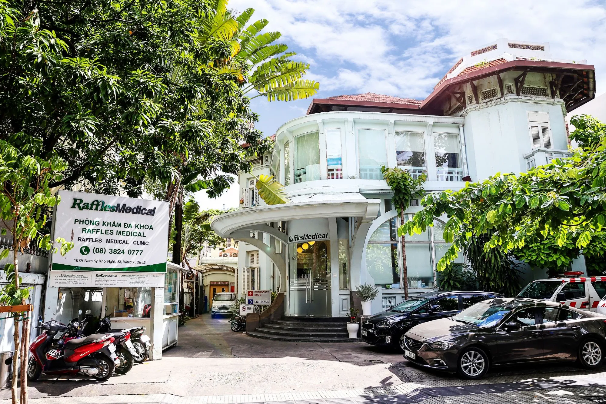 phòng khám Raffles Medical