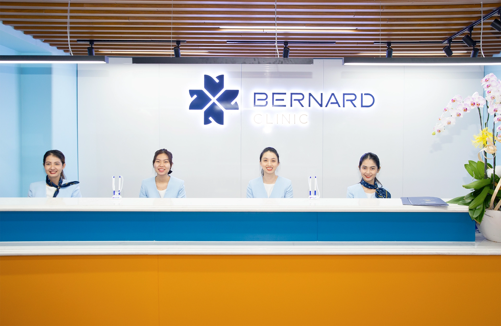 Phòng khám Đa khoa Bernard - Toàn cảnh mặt ngoài